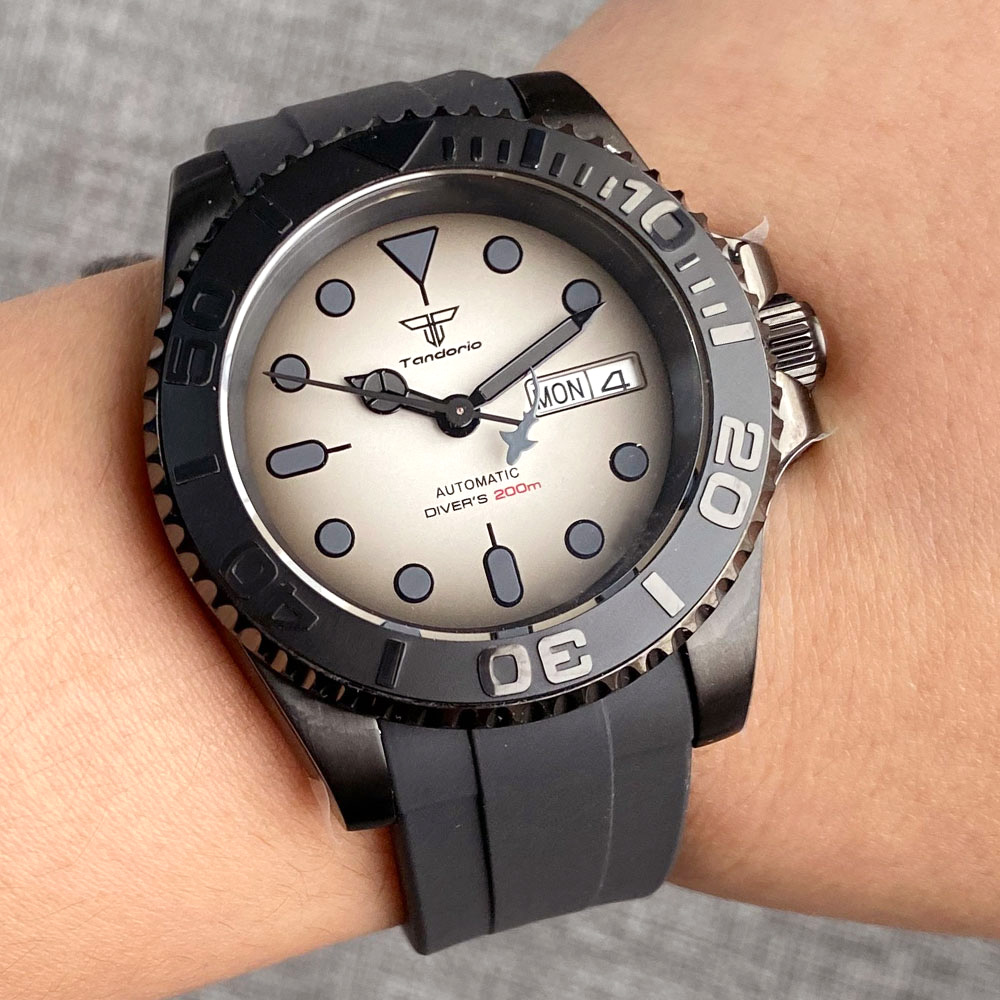 Tandorio 200M Waterproof NH36A - đánh giá và giá Rubber Strap Diver